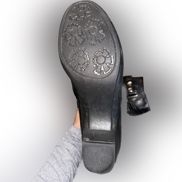 Quality Man Made Ankle Boots size 9 1/2 M - Picture 4 of 6